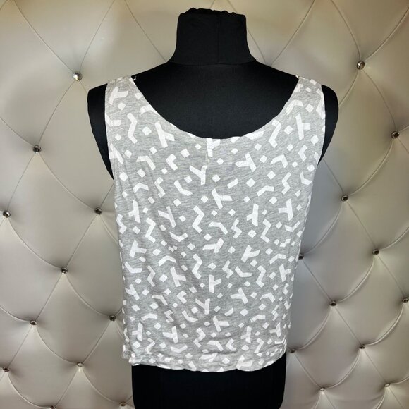 Mtwtfss Weekday Gray Patterned Women's Top Size S - Picture 3 of 8